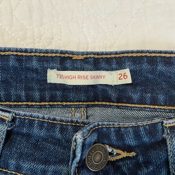 Bundle of Levi’s 721 High Rise Skinny (2 pairs) - Picture 4 of 7